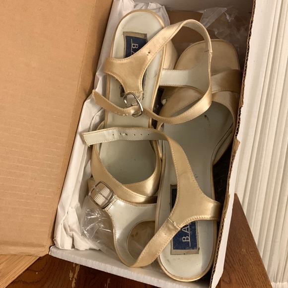 Satin Strappy 3” Platform Heels / $10 BUNDLE ITEM - Picture 4 of 5